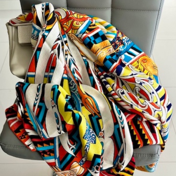 NWT HERMES KAWA ORA BY TE RANGITU NETANA 140X140 CASHMERE SILK SHAWL SCARF STOLE - Picture 4 of 15